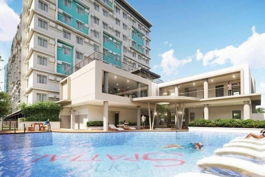 Spacious 2 bedroom 42sqm condo unit Iloilo Exterior foto