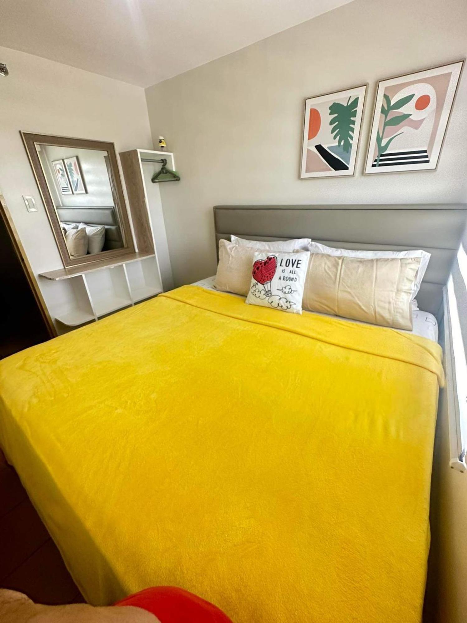 Spacious 2 bedroom 42sqm condo unit Iloilo Exterior foto